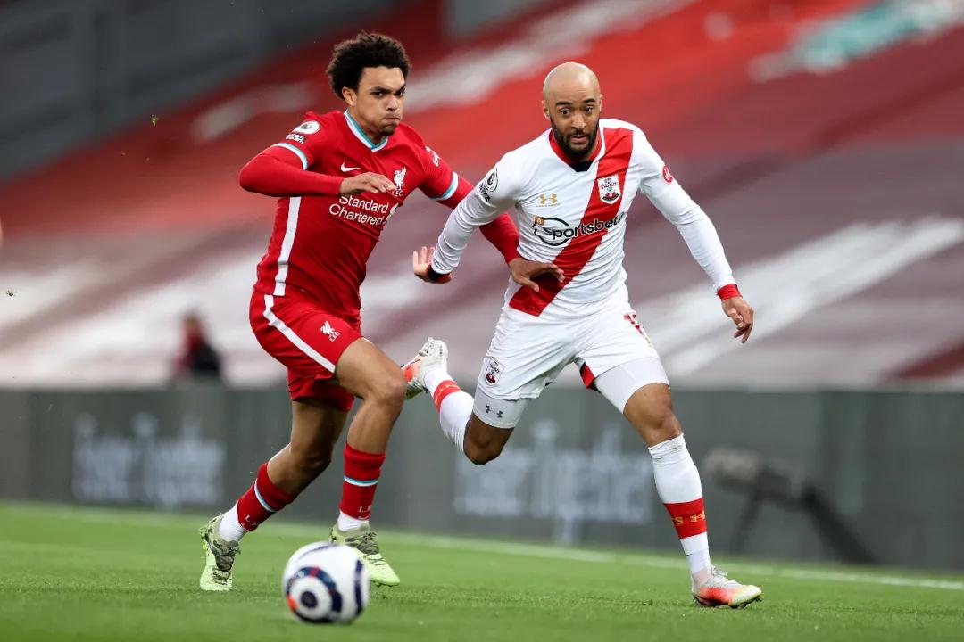 ليفربول وتوتنهام اليوممواجهة نارية في الدوري الإنجليزي