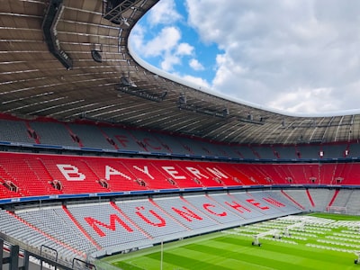 مشاهدهمباراهليفربولوتوتنهاممباشرالان